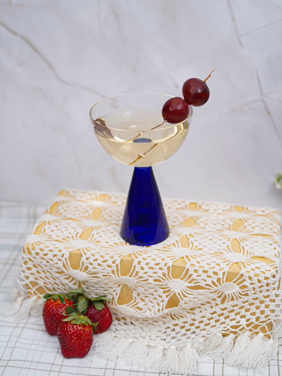 Pyramid Stem Cocktail Glasses - Borotechheight : 135 mm diameter: 97 mm ml capacity : 160 ml4BlueG - 152B BLUE