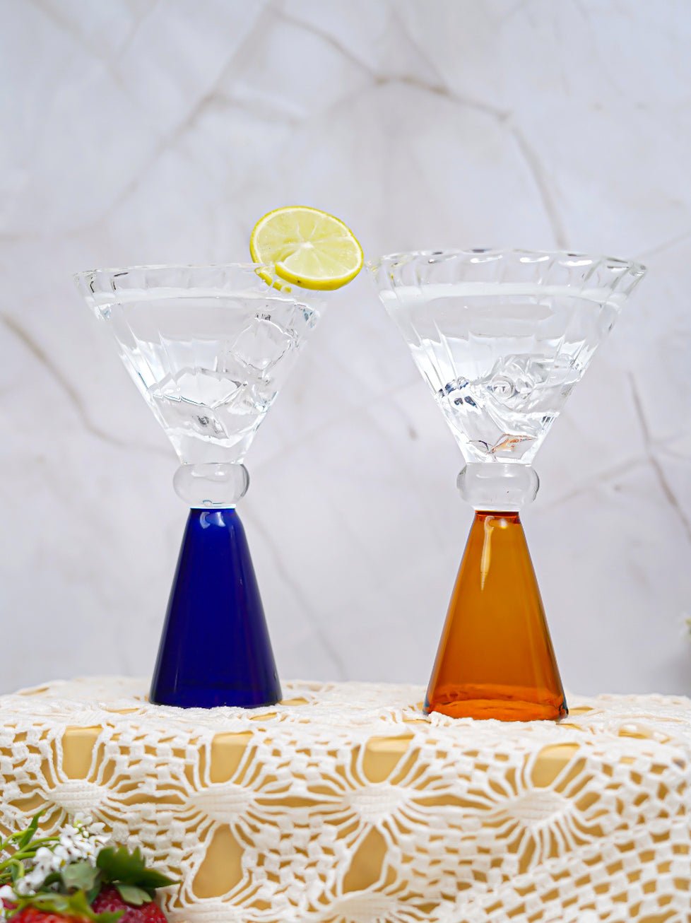 Ribbed Cocktail Glasses with Pyramid Base - Borotechheight : 130 mm diameter: 97 mm ml capacity : 120 ml4Amber