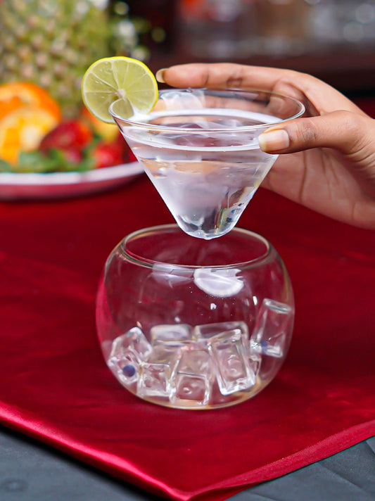Elegant 160ml fishbowl-style borosilicate cocktail glass, 105mm diameter, perfect for stylish cocktail presentations.