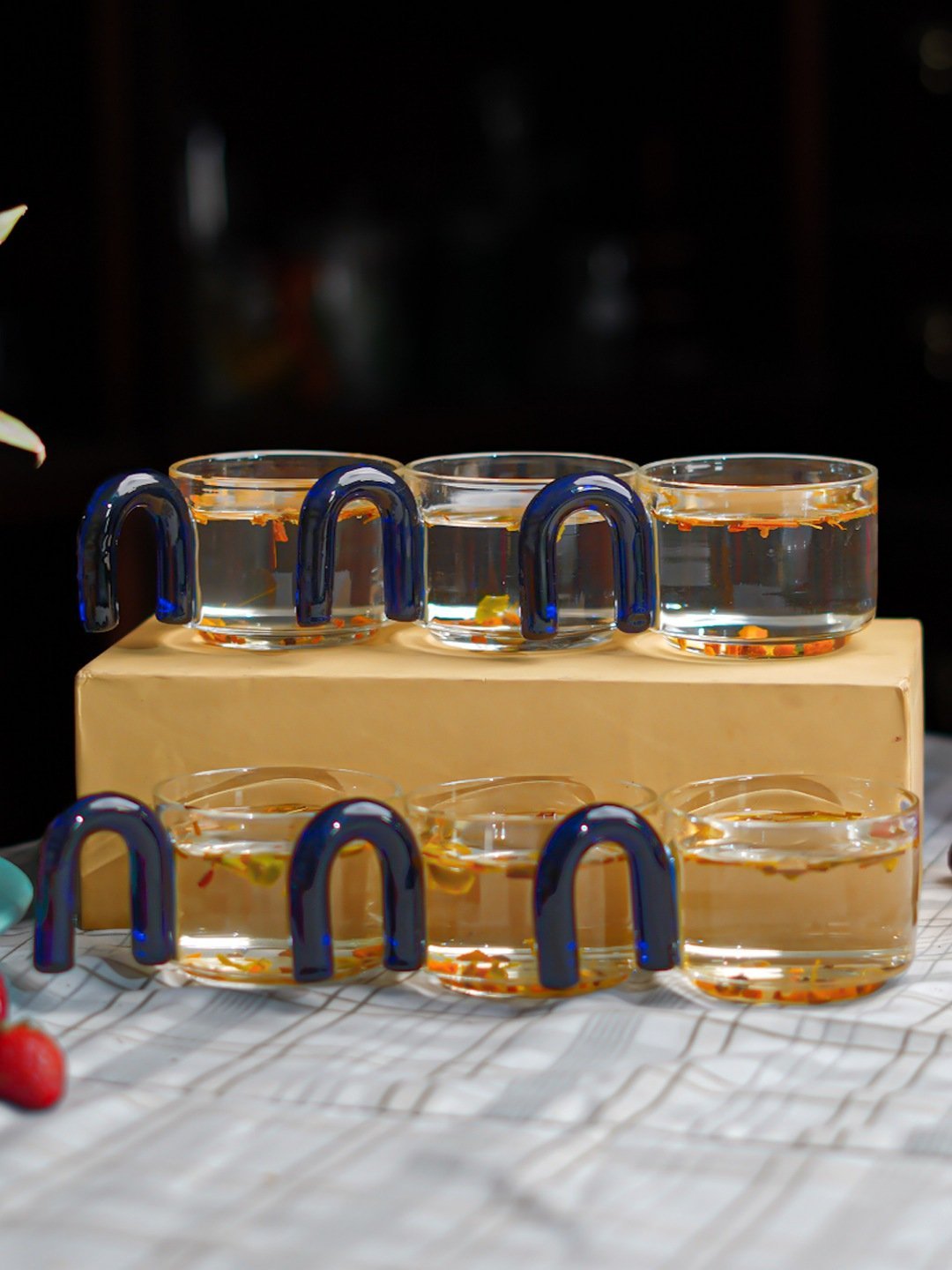 Set of 4 Borosilicate Tea Cups with Arch Handles - BorotechBlue