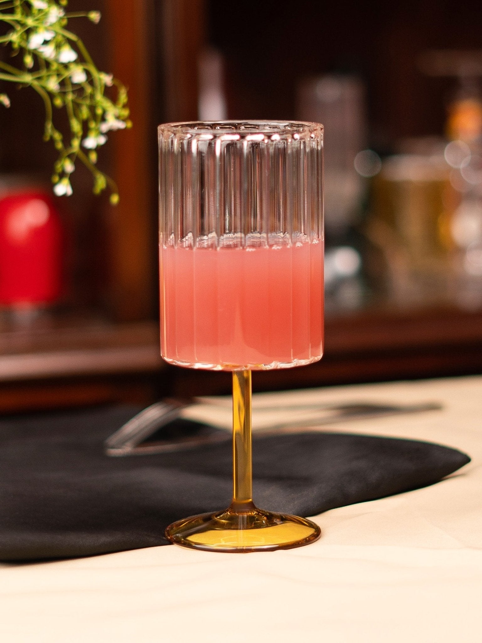 Borosilicate Vintage Bloom Goblet - Borotechheight : 180 mm diameter: 70 mm ml capacity : 280 ml4yellow